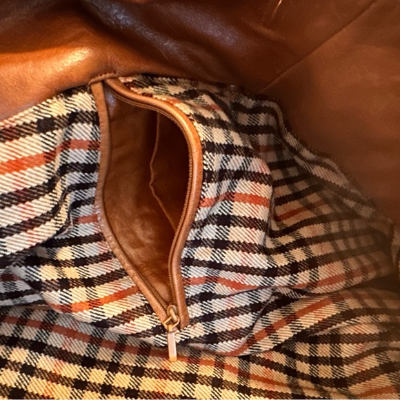 Genuine Leather Trench Coat. Fully lined with Plaid Patterned Fabric. Size XS - Picture 8 of 13